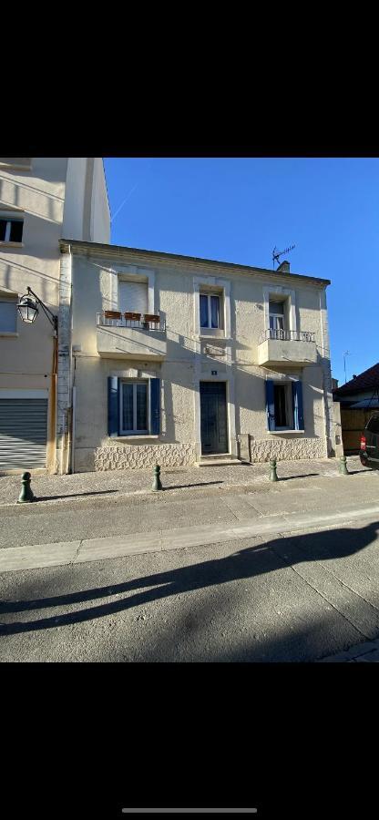 Villa Magali - Appartement Climatise T3 Duplex - Grau-Du-Roi - Hypercentre 20 M De La Plage Ле-Гро-дю-Руа Экстерьер фото